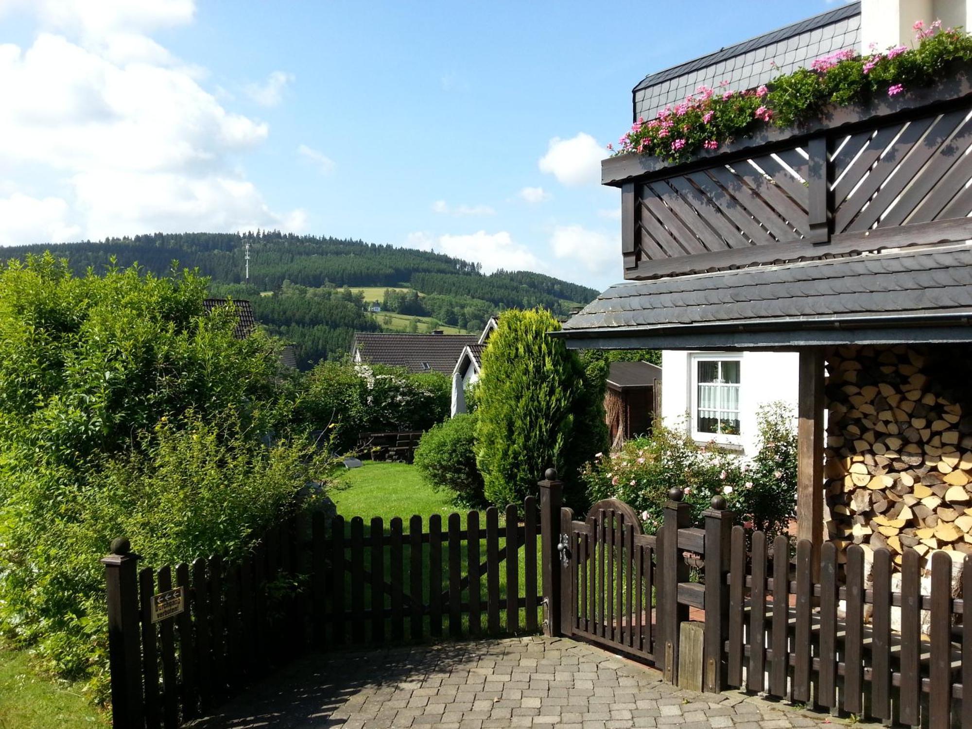 Ferienwohnungen Luge - Winterberg Szoba fotó
